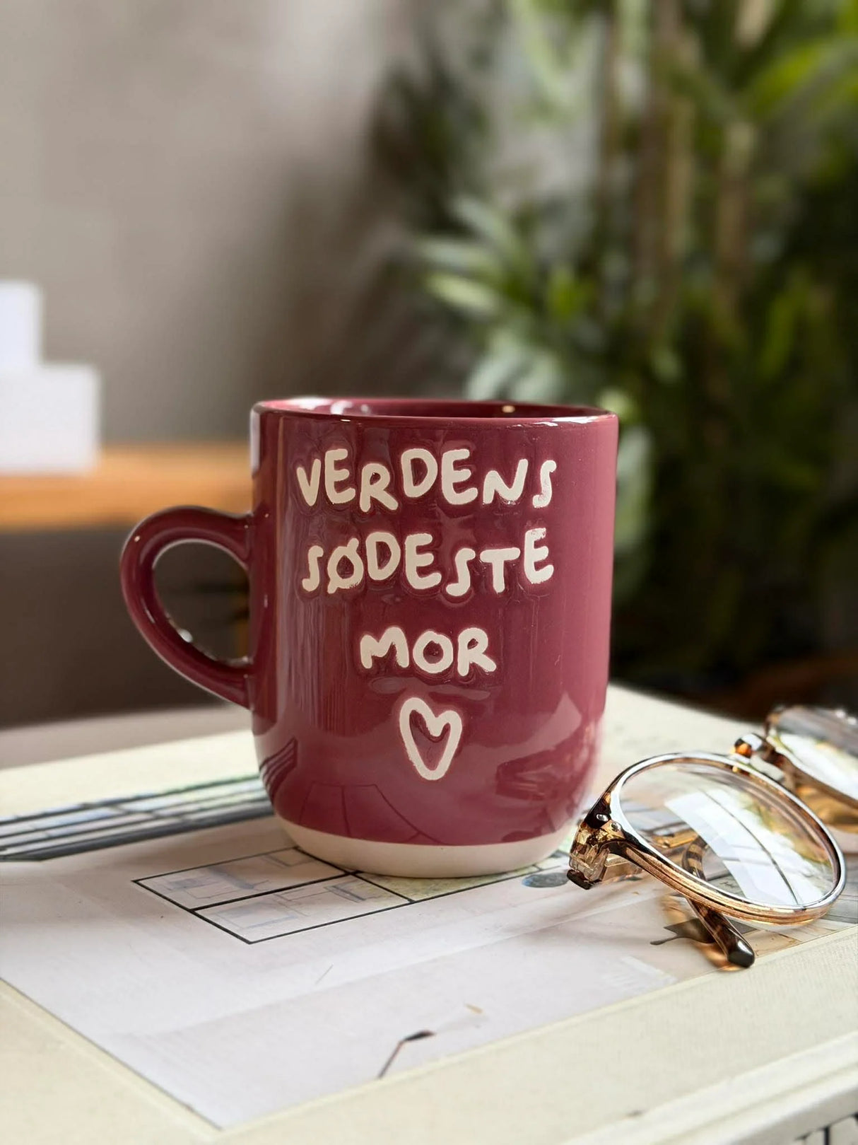 Krus med tekst "Verdens Sødeste Mor" - Rød