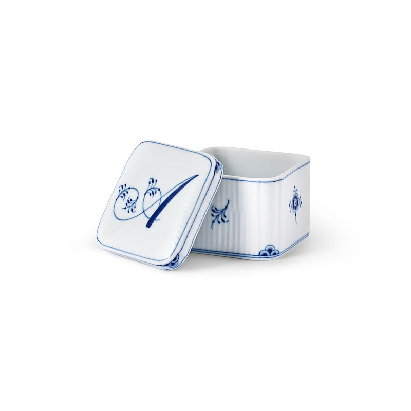 Royal Copenhagen Alfabet bonbonniere A 13 cl