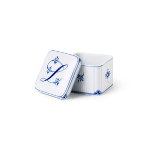Royal Copenhagen Alfabet bonbonniere L 13 cl