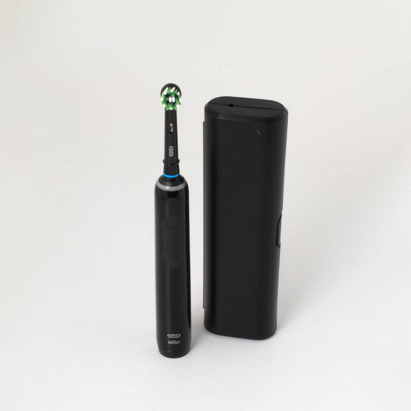 Oral-B Pro3500 elektrisk tandbørste med rejseetui sort