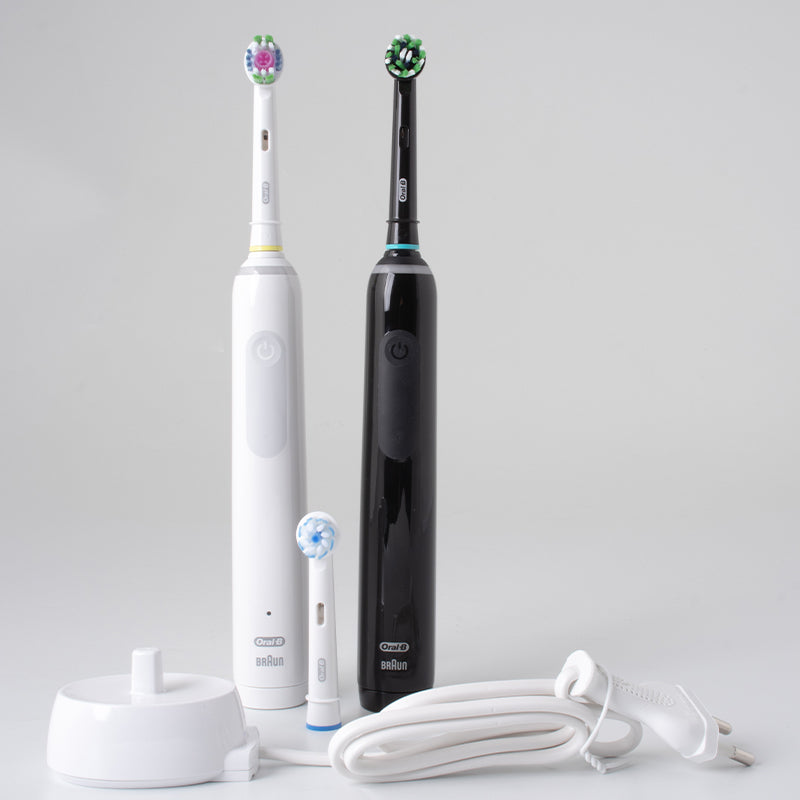 Oral-B Pro gavesæt med to tandbørster 3 3900 Duo black/white