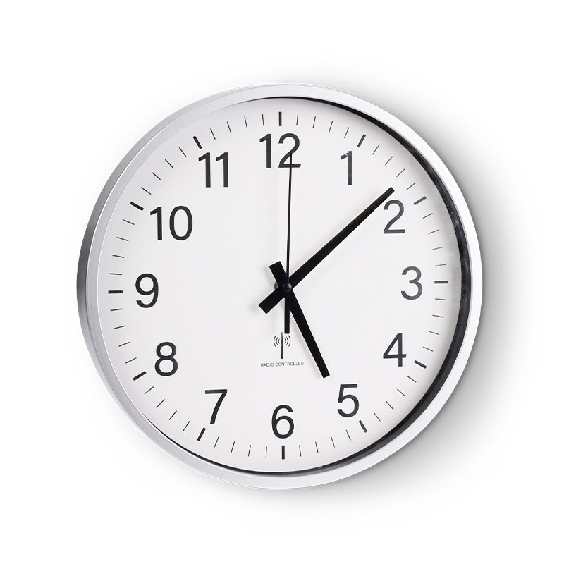 Vægur radiostyret Ø30x4 cm