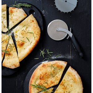 Microplane Specialty pizzahjul sort