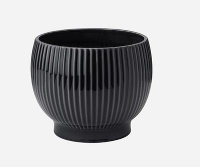 Knabstrup Keramik urtepotteskjuler med riller, medium, sort