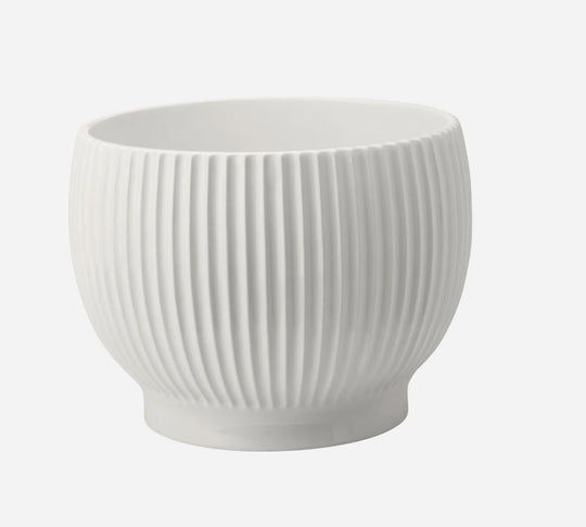 Knabstrup Keramik Urtepotteskjuler med riller, medium, hvid