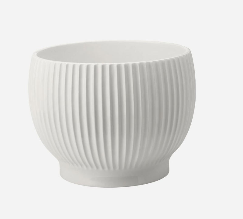 Knabstrup Keramik Urtepotteskjuler med riller, medium, hvid