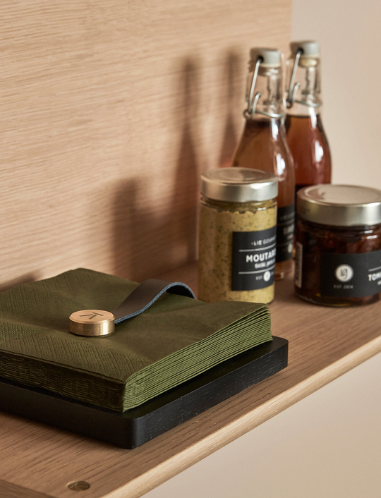 Andersen Furniture Servietholder